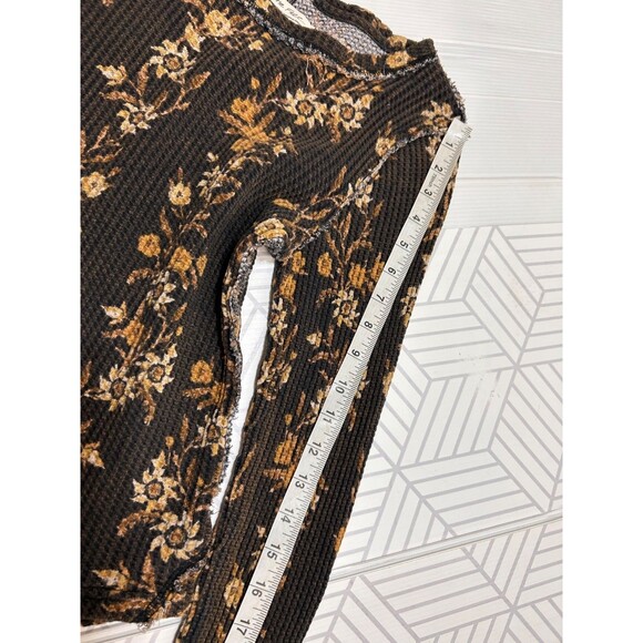 Free People Pretty Little Thermal Waffle Knit Shirt Top Small Floral Long Sleeve - Picture 6 of 10